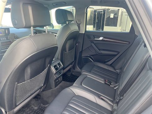 Used 2019 Audi Q5 2.0T Premium Plus w/ Premium Plus Package image 10