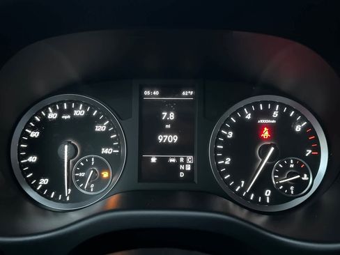 Used 2023 Mercedes-Benz Metris Passenger image 24