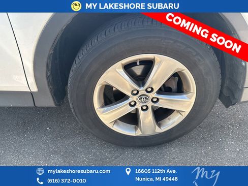 Used 2015 Toyota RAV4 XLE AWD/4WD image 9