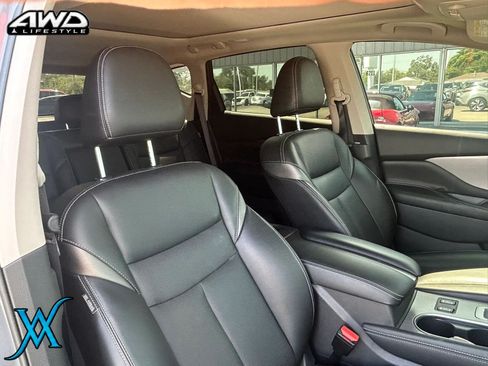 Used 2024 Nissan Murano SL AWD/4WD image 23