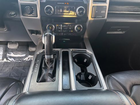 Used 2019 Ford F150 Platinum image 29