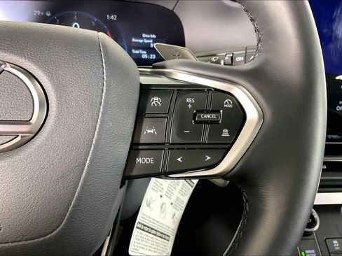 Used 2025 Lexus GX 550 w/ Accessory Package (2T) image 28