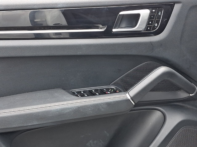 Used 2019 Porsche Cayenne AWD/4WD image 19