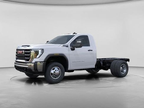 New 2026 GMC Sierra 3500 Pro w/ Snow Plow Prep Package AWD/4WD image 2