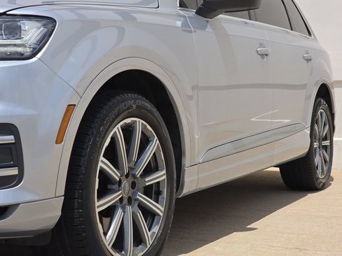 Used 2018 Audi Q7 3.0T Prestige w/ Prestige Package AWD/4WD image 41