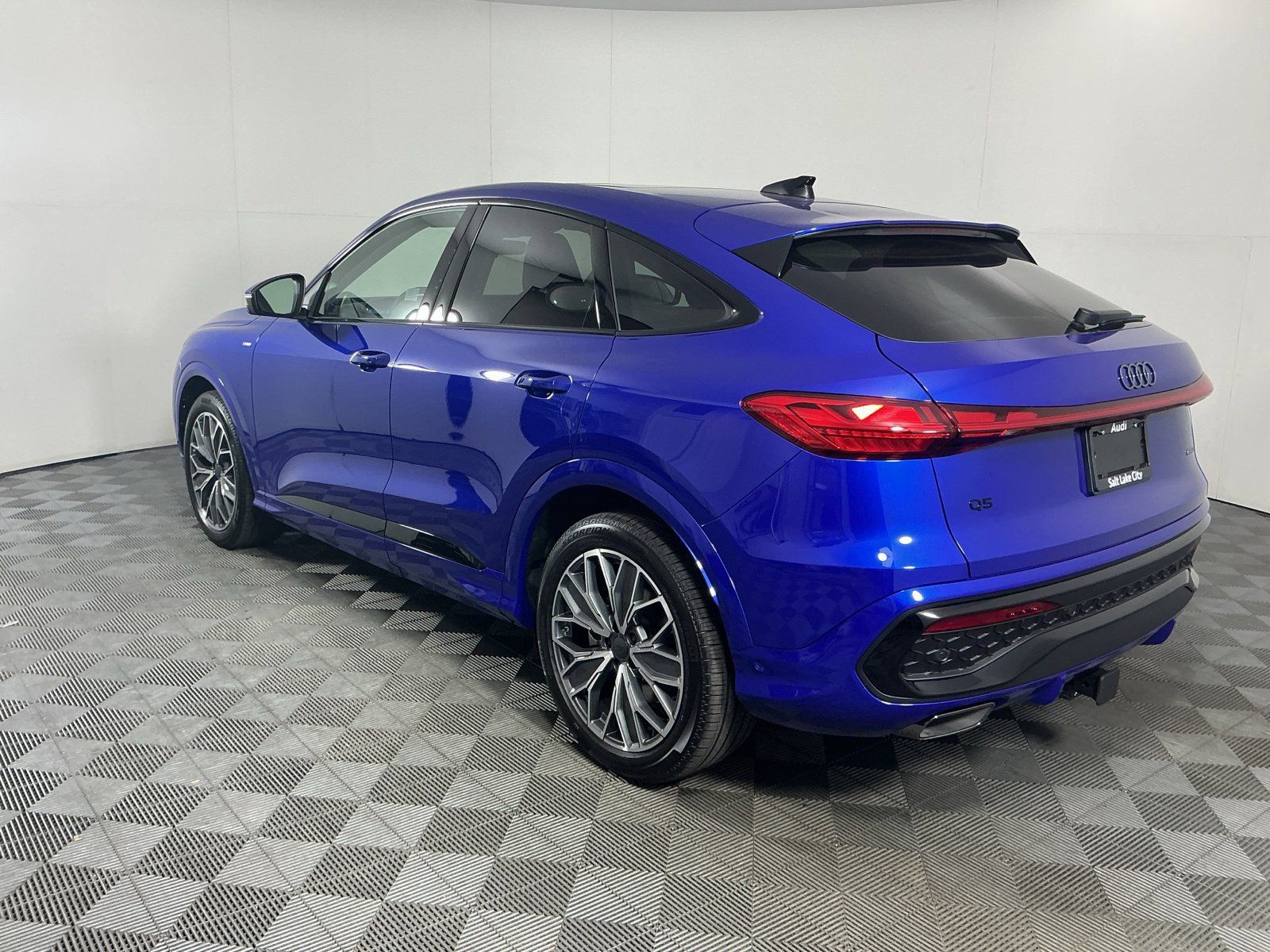 New 2026 Audi Q5 Prestige AWD/4WD image 7