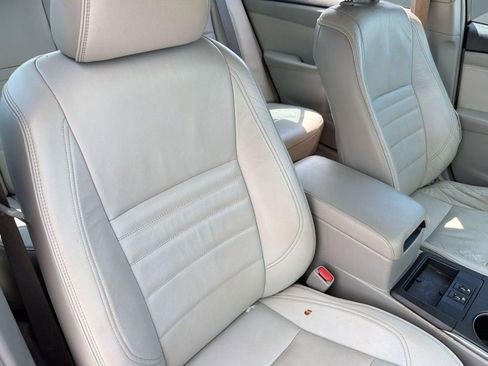 Used 2016 Toyota Camry XLE FWD image 24