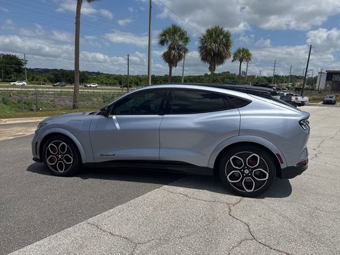 Used 2022 Ford Mustang Mach-E GT image 4