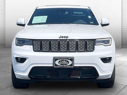 Used 2021 Jeep Grand Cherokee Laredo X AWD/4WD image 2