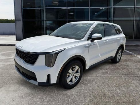 New 2026 Kia Sorento LX image 3
