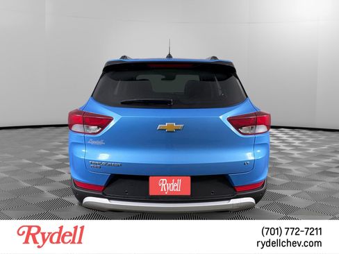 Used 2025 Chevrolet TrailBlazer LT w/ LT Cold Weather Package image 4