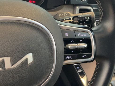 Used 2023 Kia Sorento S w/ Panoramic Sunroof Package AWD/4WD image 14