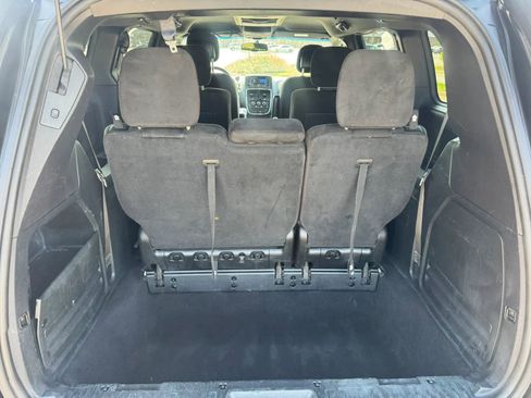 Used 2015 Dodge Grand Caravan SXT w/ Blacktop Package FWD image 21