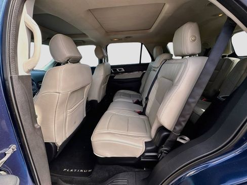 Used 2016 Ford Explorer Platinum AWD/4WD image 23