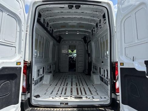Used 2024 Ford Transit 250 148 High Roof Extended AWD image 17