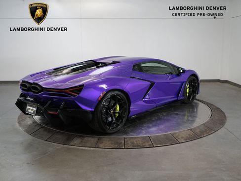 Used 2024 Lamborghini Revuelto image 5