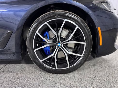 Used 2023 BMW 530i xDrive w/ M Sport Package AWD/4WD image 6