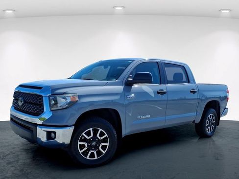 Used 2019 Toyota Tundra SR5 AWD/4WD image 2