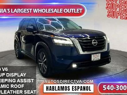 Used 2022 Nissan Pathfinder Platinum w/ Cargo Package
