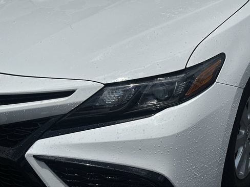 Used 2023 Toyota Camry SE w/ Convenience Package FWD image 11