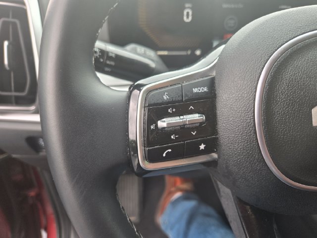 Used 2024 Kia Sorento S w/ Panoramic Sunroof Package FWD image 15