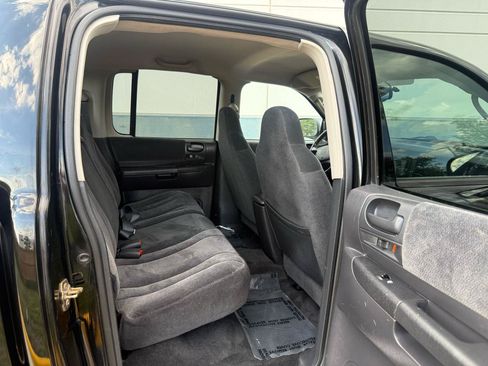 Used 2004 Dodge Dakota SLT w/ Deluxe Convenience Group AWD/4WD image 22