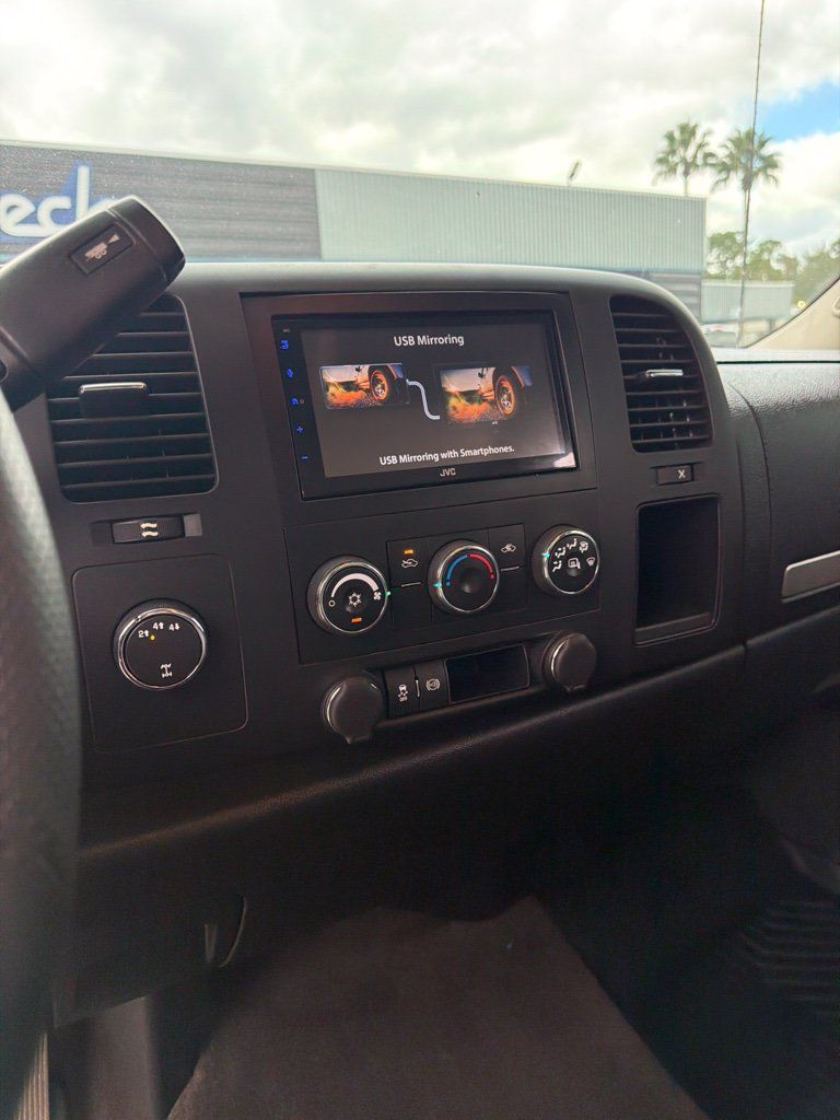Used 2013 GMC Sierra 2500 SLE AWD/4WD image 12