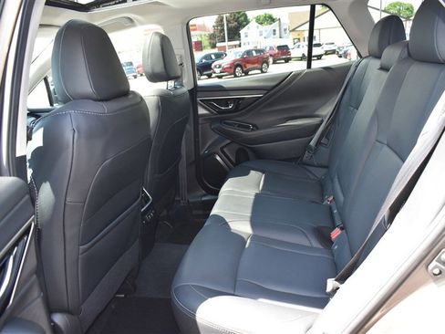 Used 2022 Subaru Outback Limited AWD/4WD image 29