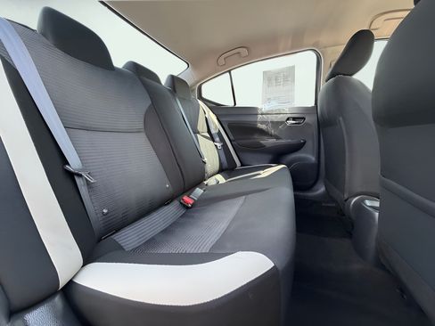Used 2021 Nissan Versa SV FWD image 22