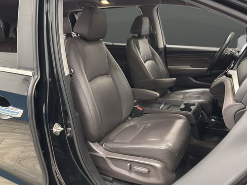 Used 2018 Honda Odyssey EX-L image 24