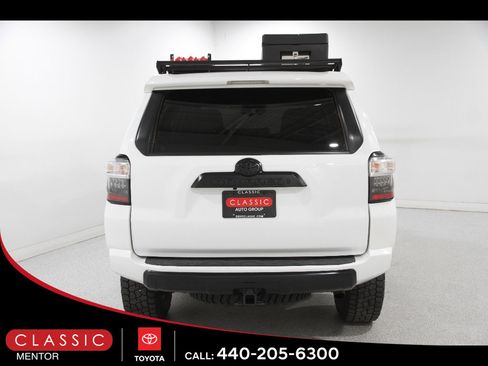 Used 2022 Toyota 4Runner TRD Off-Road Premium w/ Moonroof Package AWD/4WD image 21