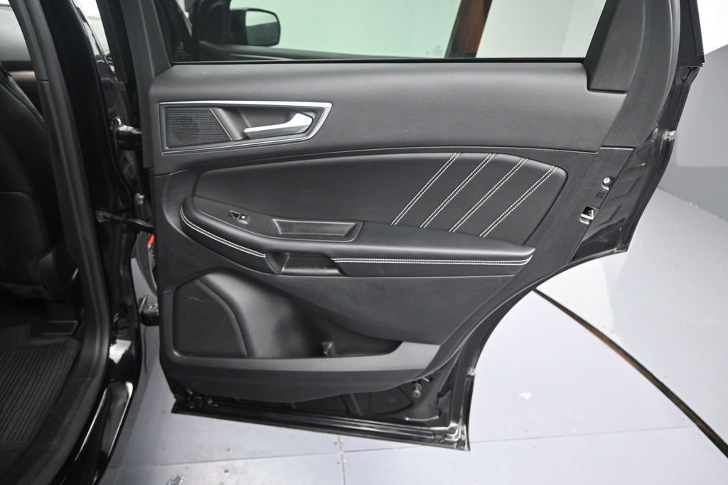 Used 2023 Ford Edge ST AWD/4WD image 19