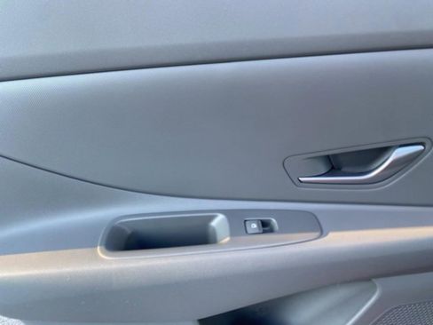 New 2026 Hyundai Elantra SE image 27