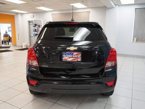 Used 2020 Chevrolet Trax LS w/ Tint and Cruise Package image 8