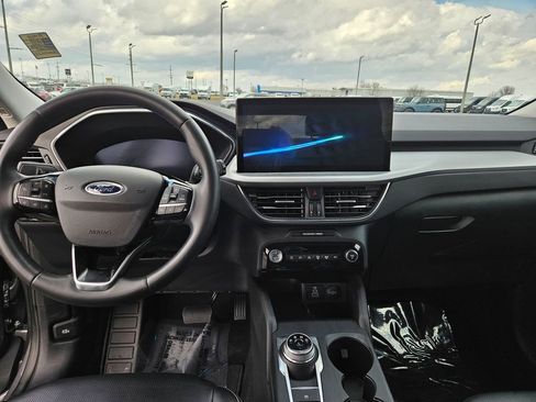 Used 2024 Ford Escape Platinum image 12