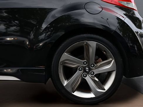Used 2013 Hyundai Veloster Turbo FWD image 7