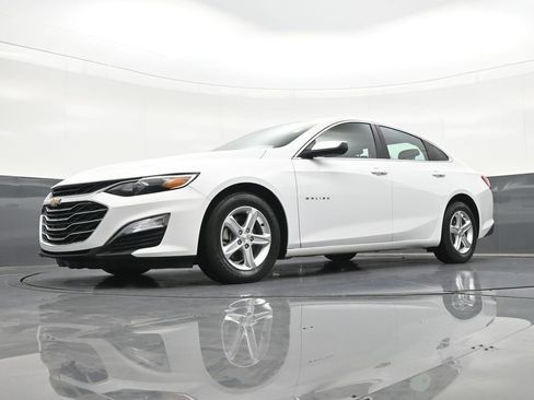Used 2024 Chevrolet Malibu LS FWD image 26
