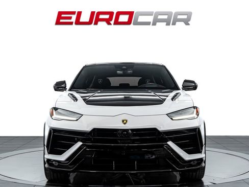 Used 2024 Lamborghini Urus Performante AWD/4WD image 8