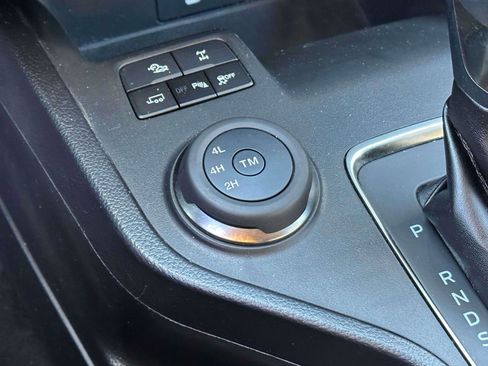 Used 2023 Ford Ranger Lariat w/ FX4 Off-Road Package image 29