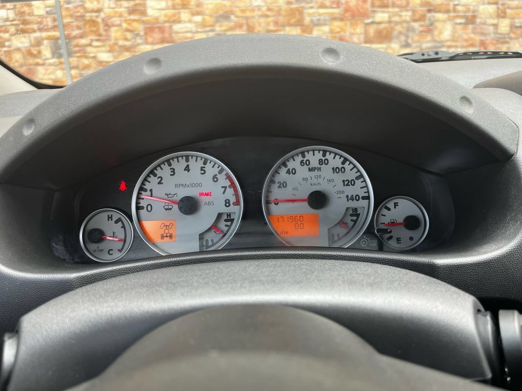 Used 2012 Nissan Frontier PRO-4X AWD/4WD image 16