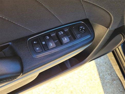 Used 2020 Dodge Charger GT image 18