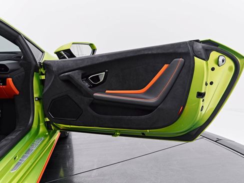 Used 2023 Lamborghini Huracan Tecnica RWD image 39
