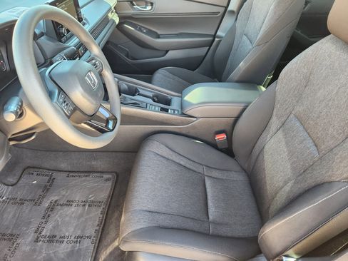 Certified 2023 Honda Accord EX image 13