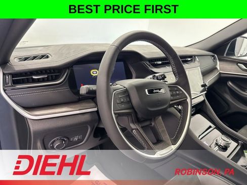 New 2026 Jeep Grand Cherokee Altitude AWD/4WD image 21