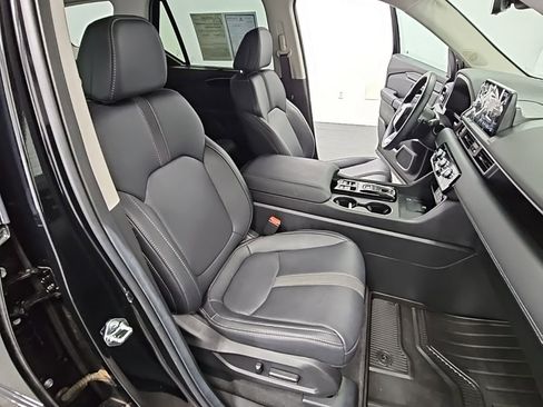 Used 2025 Honda Pilot EX-L image 40