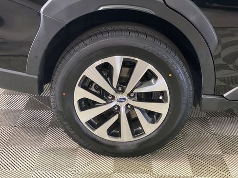 Used 2023 Subaru Outback Premium image 38