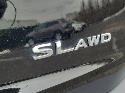 Used 2023 Nissan Rogue SL image 9