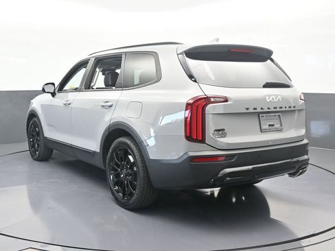 Used 2022 Kia Telluride SX w/ SX Prestige Package image 4