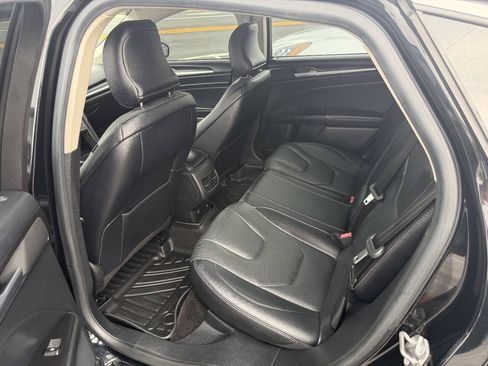 Used 2017 Ford Fusion Titanium FWD image 7