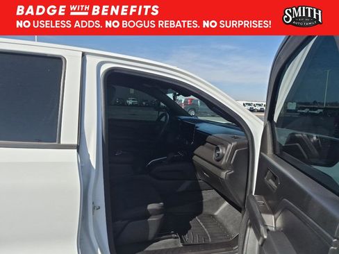Used 2023 Chevrolet Colorado Trail Boss w/ Technology Package AWD/4WD image 10